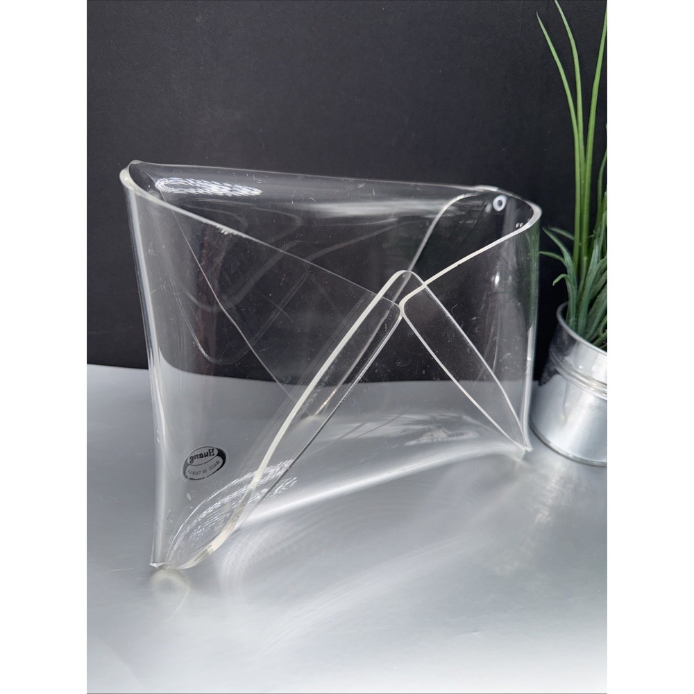 Huang‎ LUCITE ENVELOPE SHAPED VINTAGE MCM Acrylic Stand